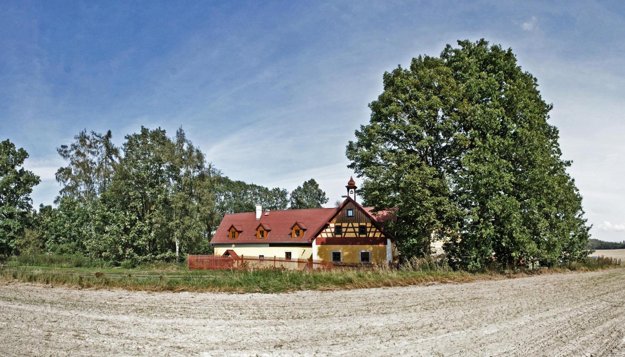 Hrazdeny Statek Mytinka Guest House Exterior foto
