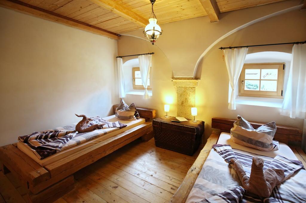 Hrazdeny Statek Mytinka Guest House Exterior foto