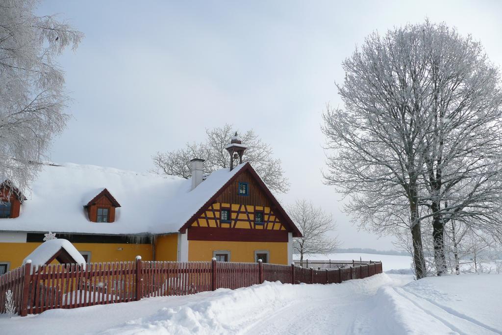 Hrazdeny Statek Mytinka Guest House Exterior foto