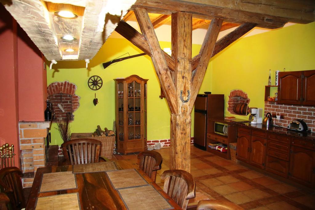 Hrazdeny Statek Mytinka Guest House Exterior foto